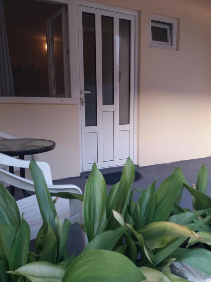 Apartment Deki Studio Kotor Exteriör bild