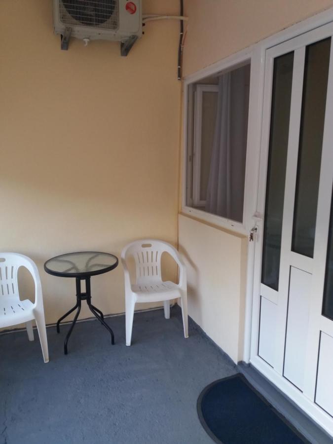 Apartment Deki Studio Kotor Exteriör bild
