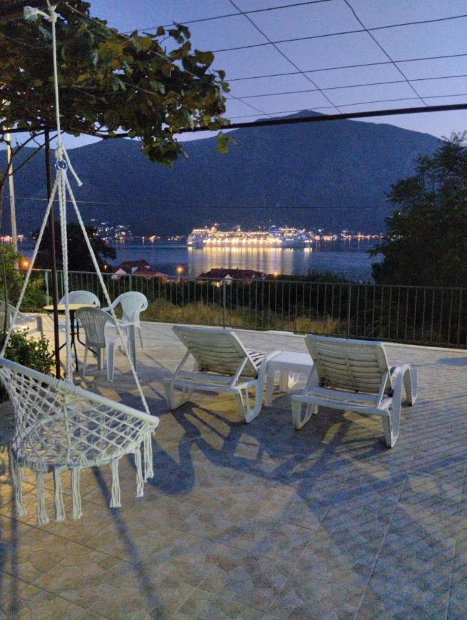 Apartment Deki Studio Kotor Exteriör bild